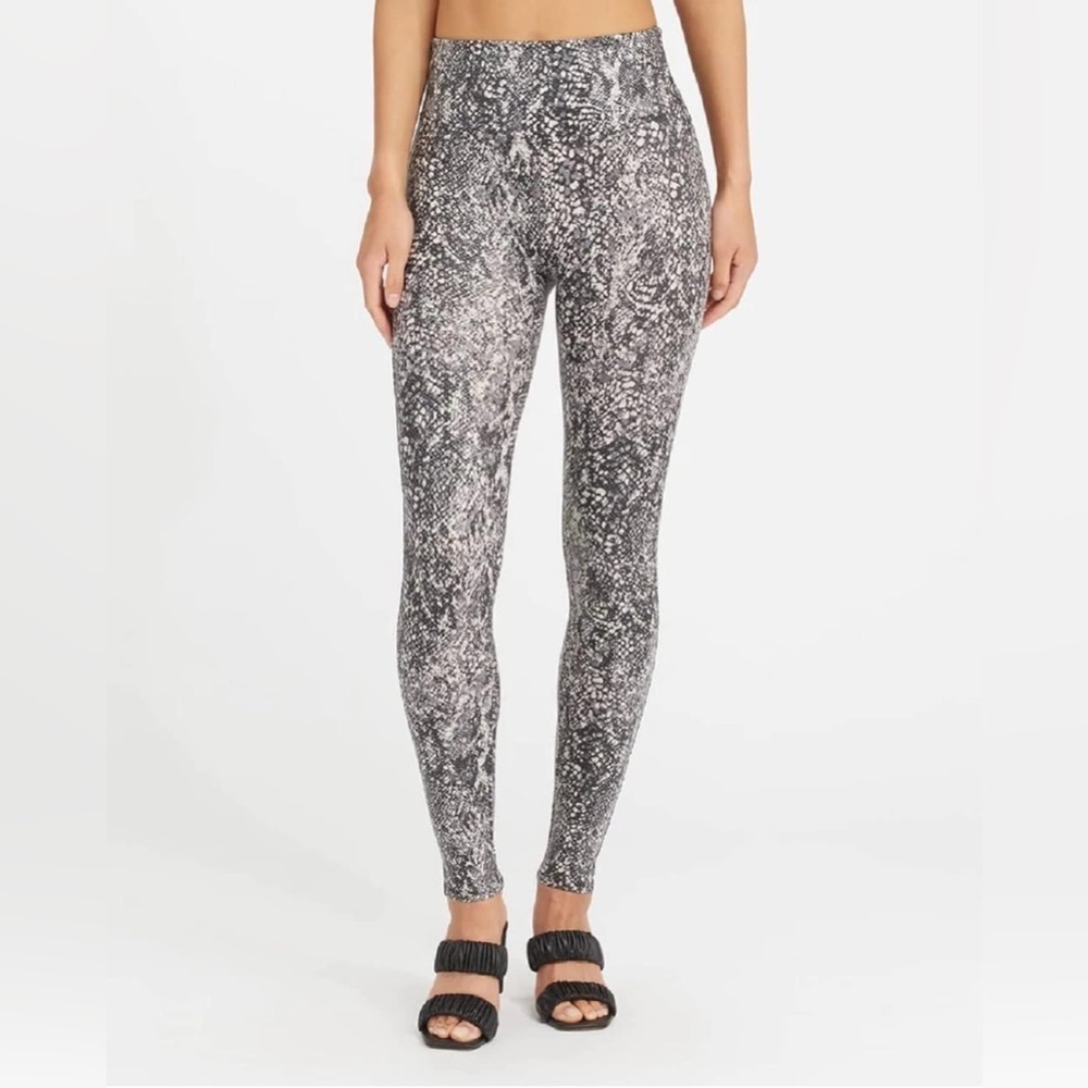 SPANX Faux Leather Snake Shine Leggings
